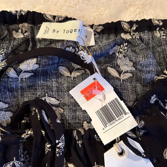 NWT By Together Crop Top - Picture 2 of 3